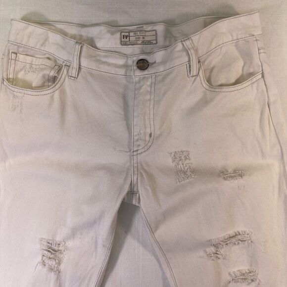 Free People White Floral Distressed Jeans Size 28 - Picture 4 of 7